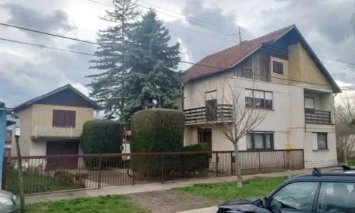Huis Te Koop  21470 Bački Petrovac RS